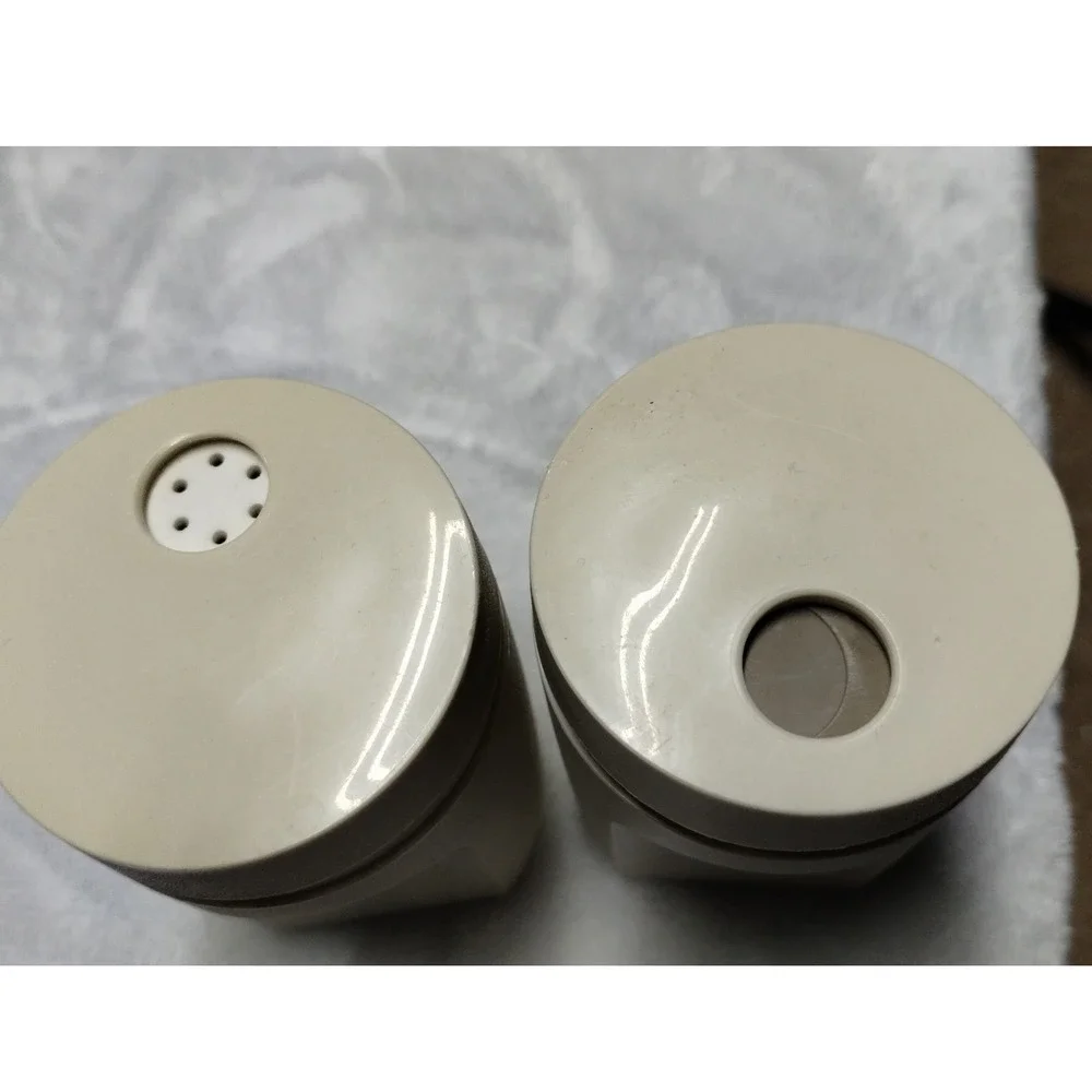 Tupperware Modular Mates Spice Shakers Tan Beige Vintage‎ Kitchen Storage